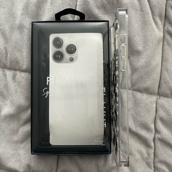 Flaunt Black and White IPhone 14 Pro Max Case - Picture 3 of 5